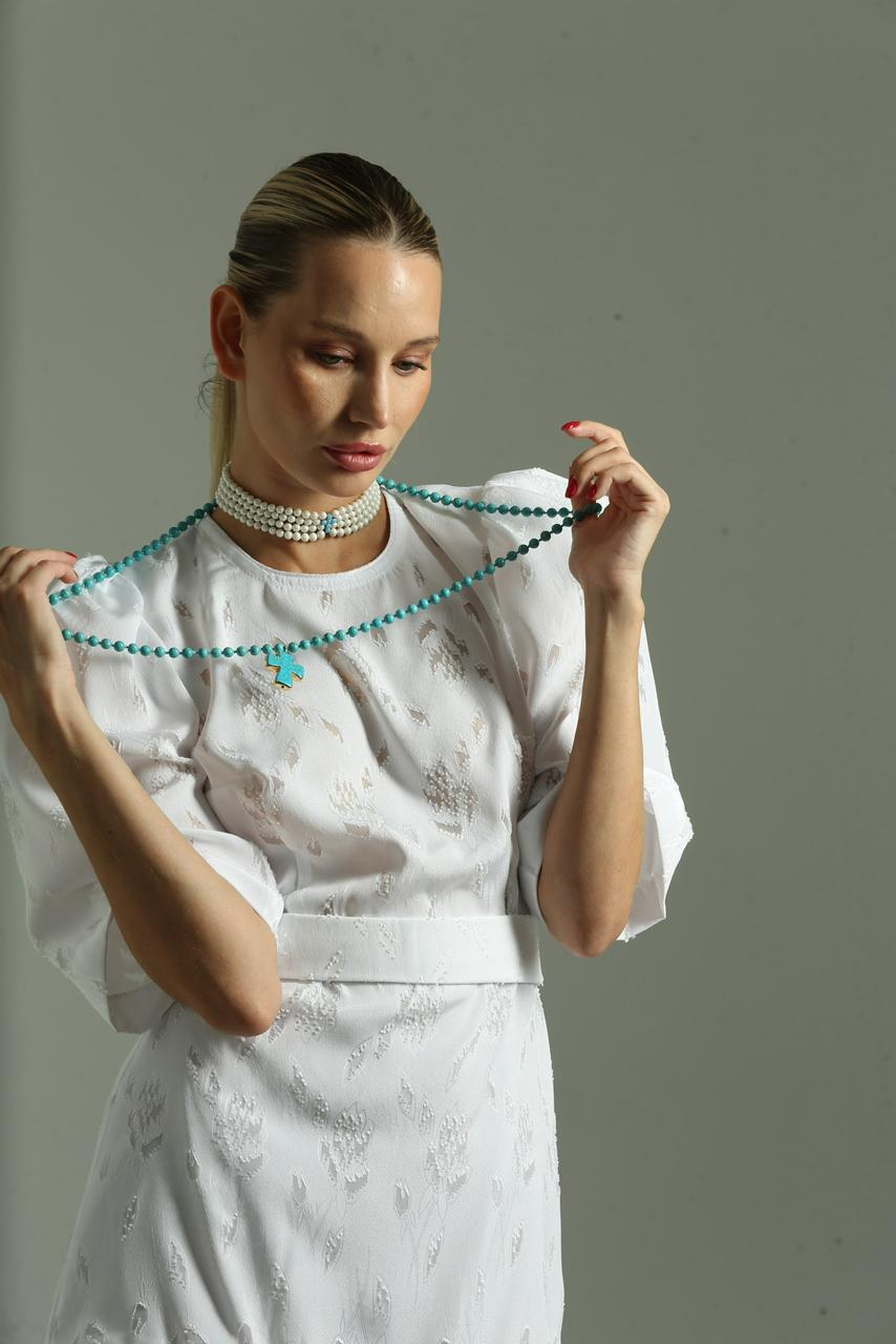 Mini Dress in White with Belt