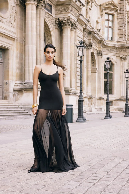 Flirt Dress in Black