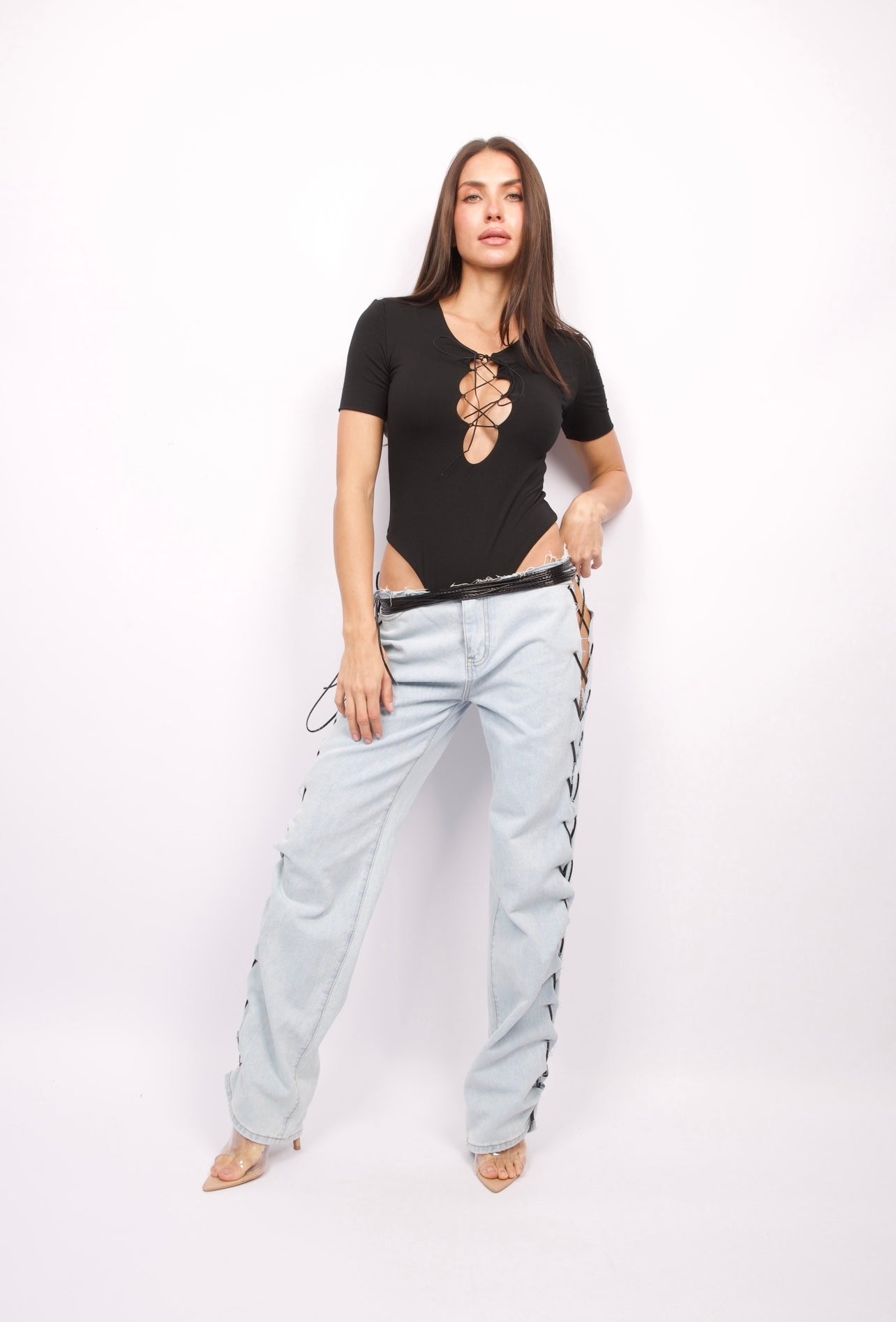 Composition Jeans in Blue with Black Straps