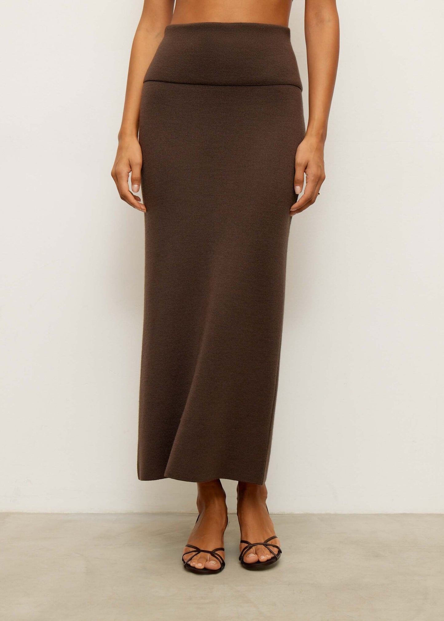 Molly Basque Skirt in Brown