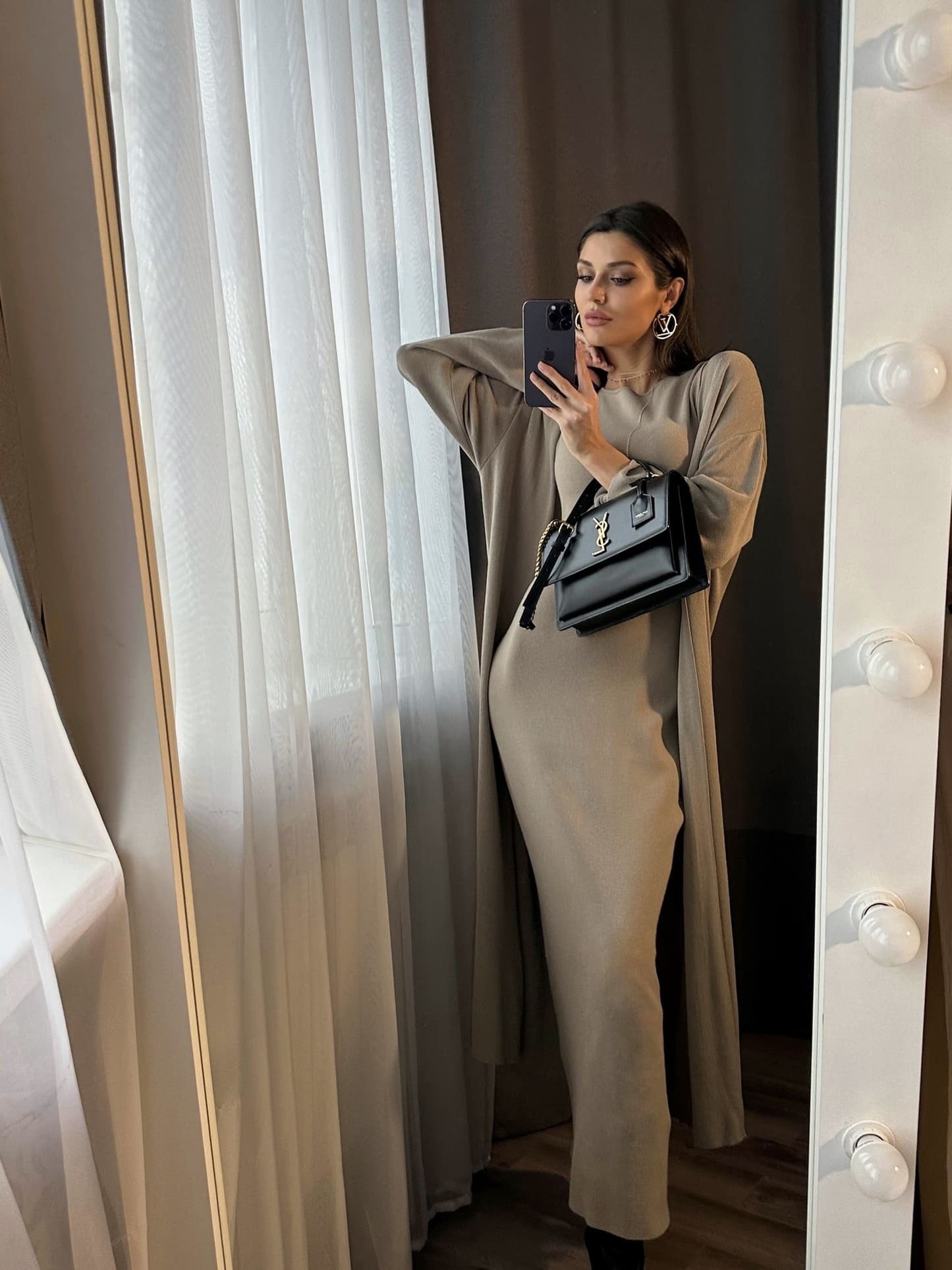 Bagira Cardigan in Taupe