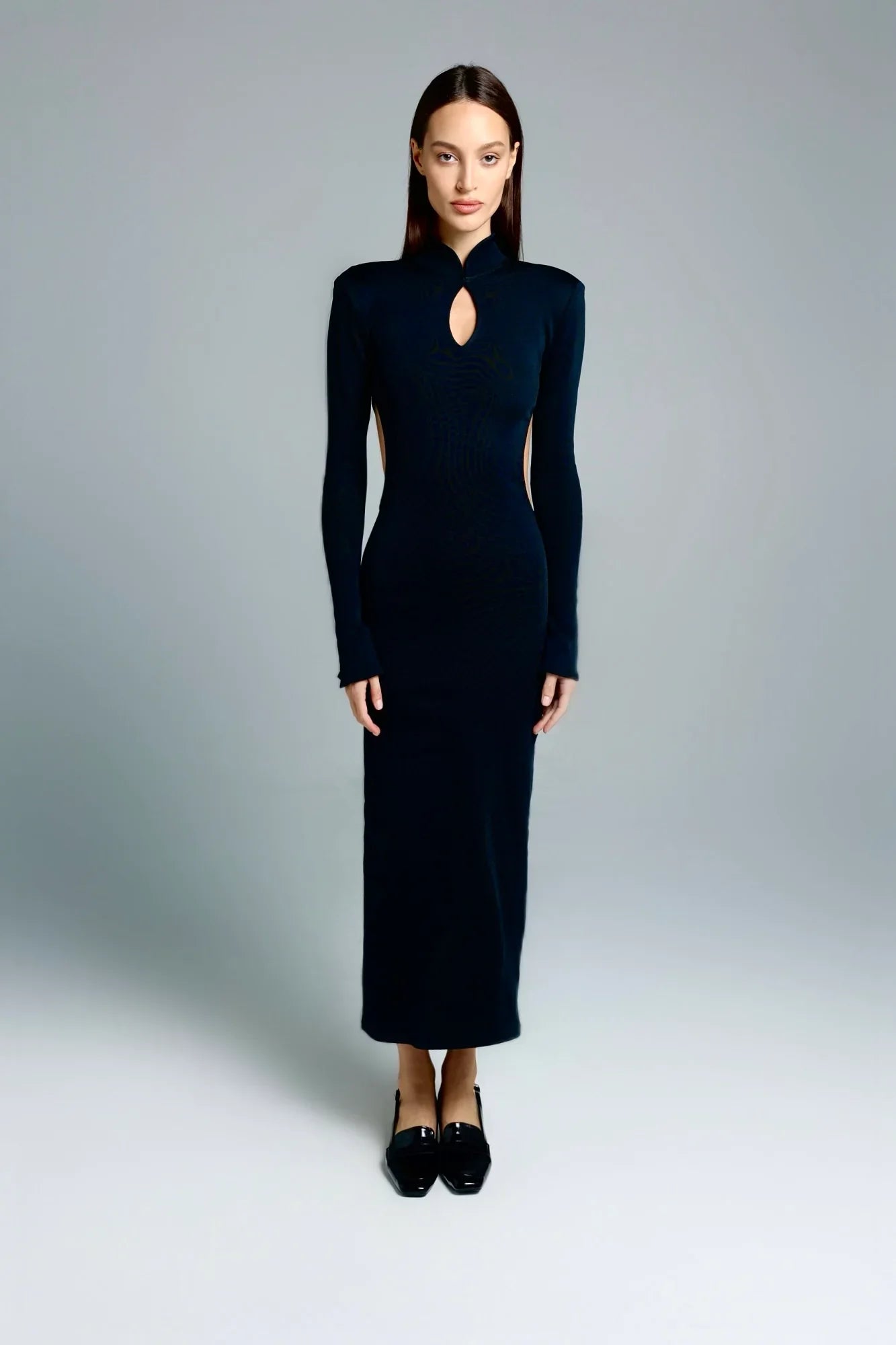 فستان ساكورا الأسود