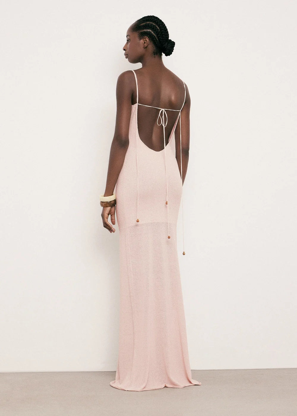 فستان سان تروبيه باللون الوردي