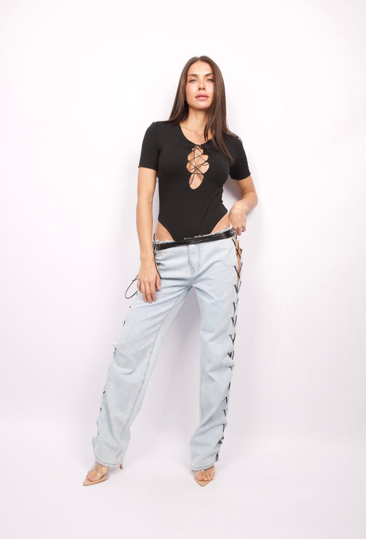Composition Jeans in Blue with Black Straps