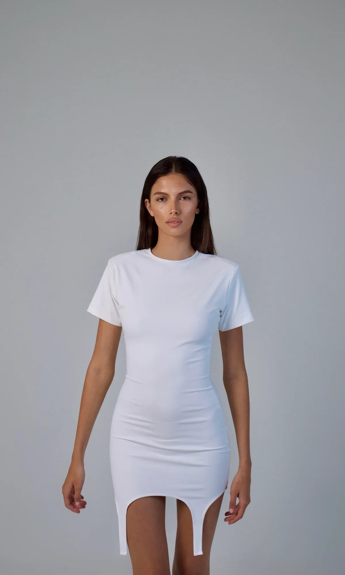 فستان ستريت ميوز باللون الأبيض