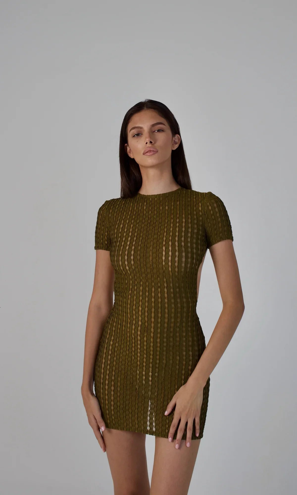 فستان ملكة الشمس باللون الأخضر