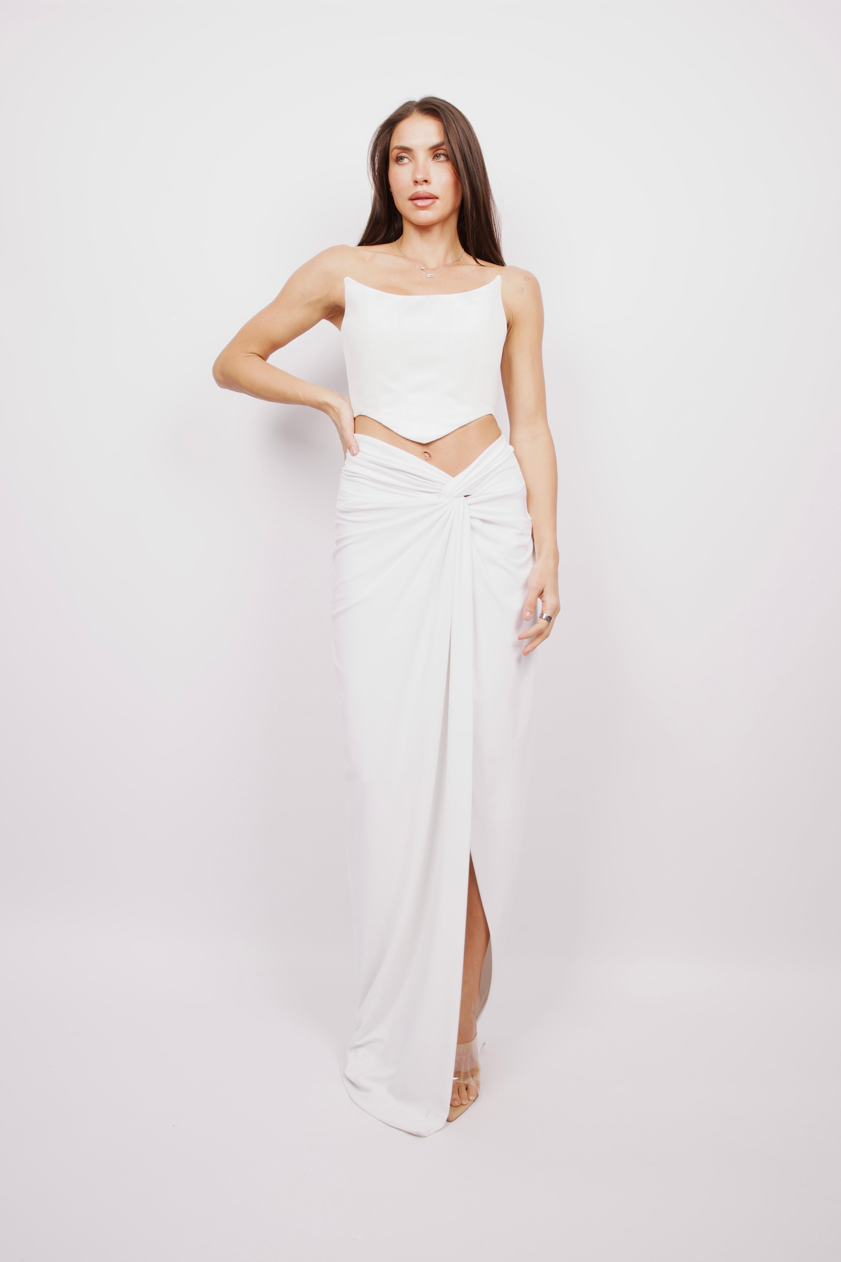 Jupe blanche intouchable