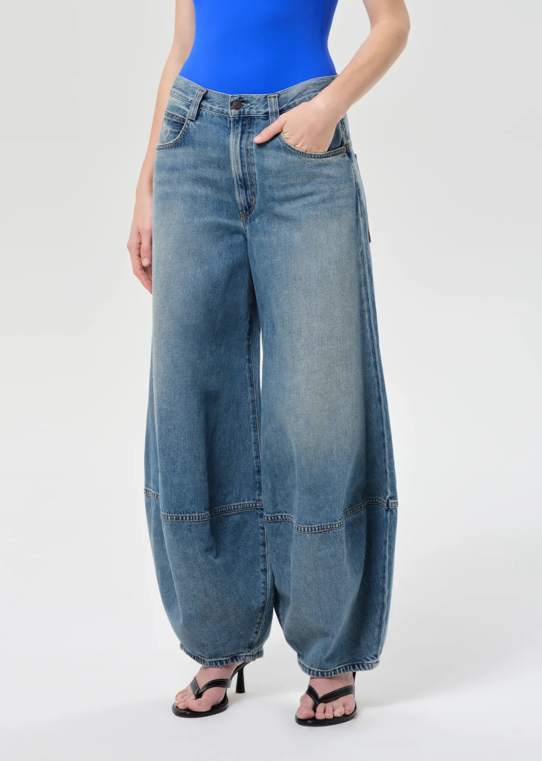 Lantern Jean in Avenue