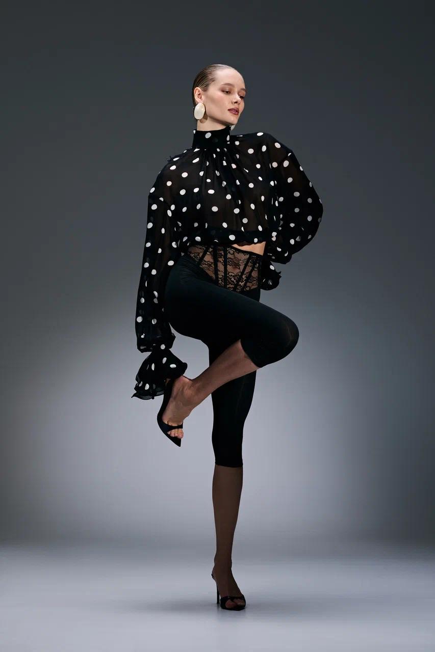 Dots Blouse in Black