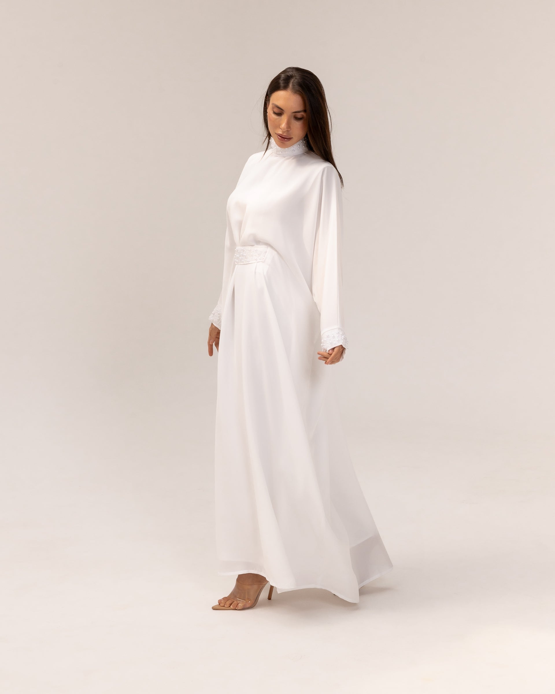 Pearl Cinch Abaya in White