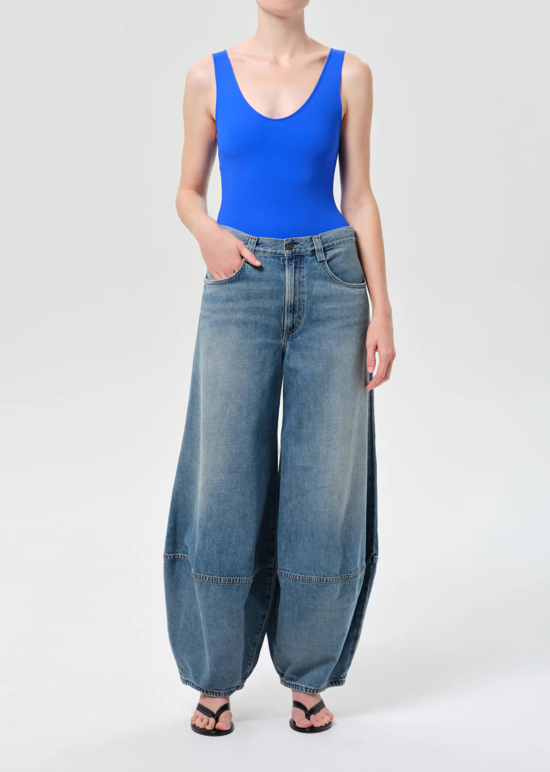 Lantern Jean in Avenue