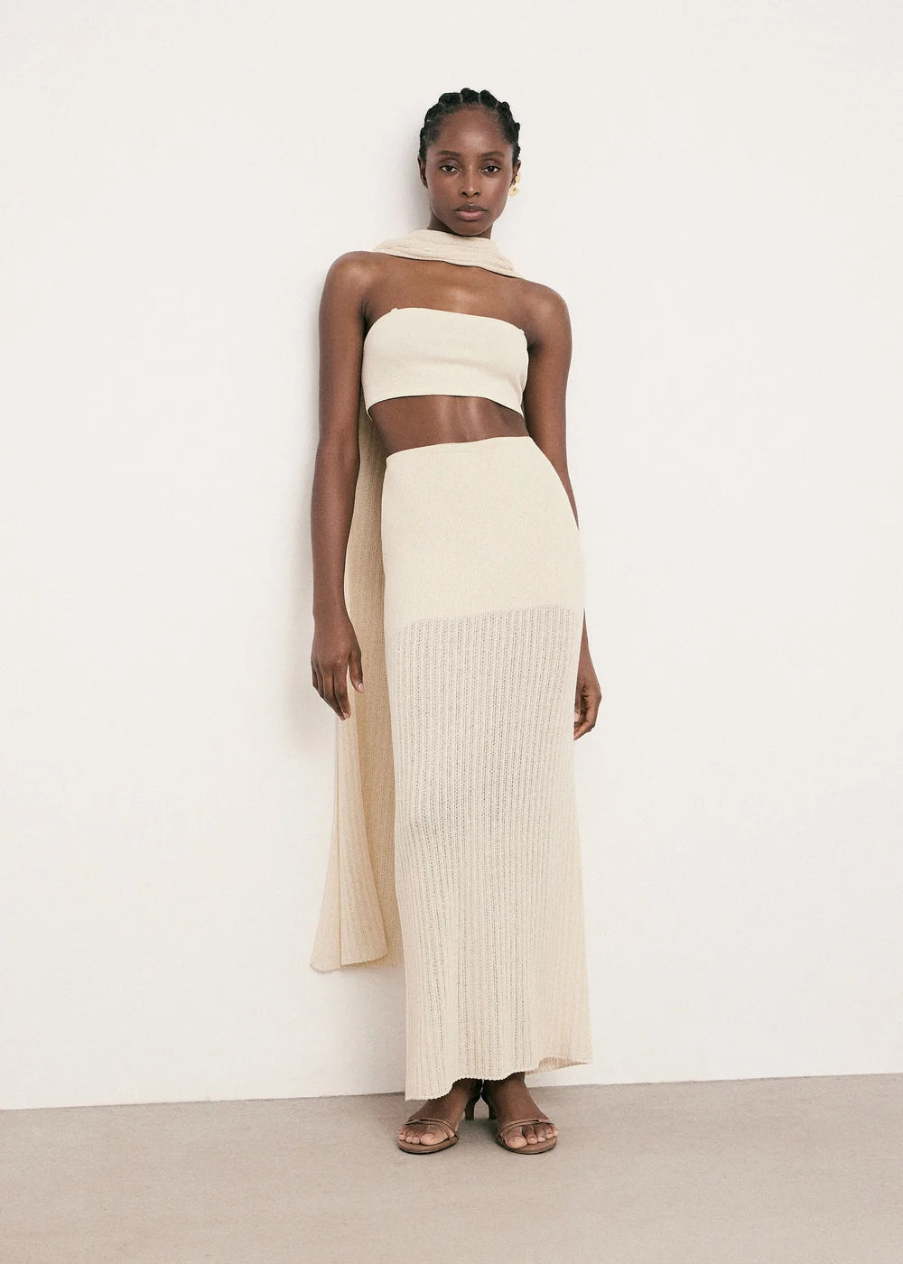 تنورة سان تروبيه باللون الكريمي