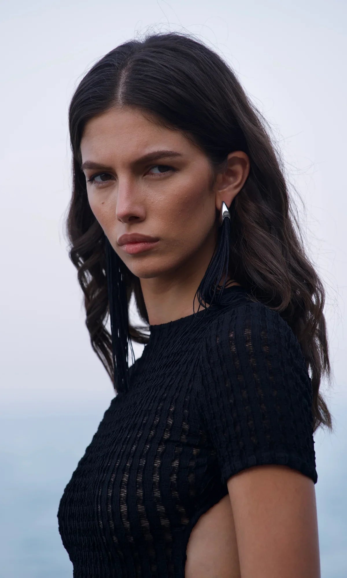 فستان ملكة الشمس باللون الأسود