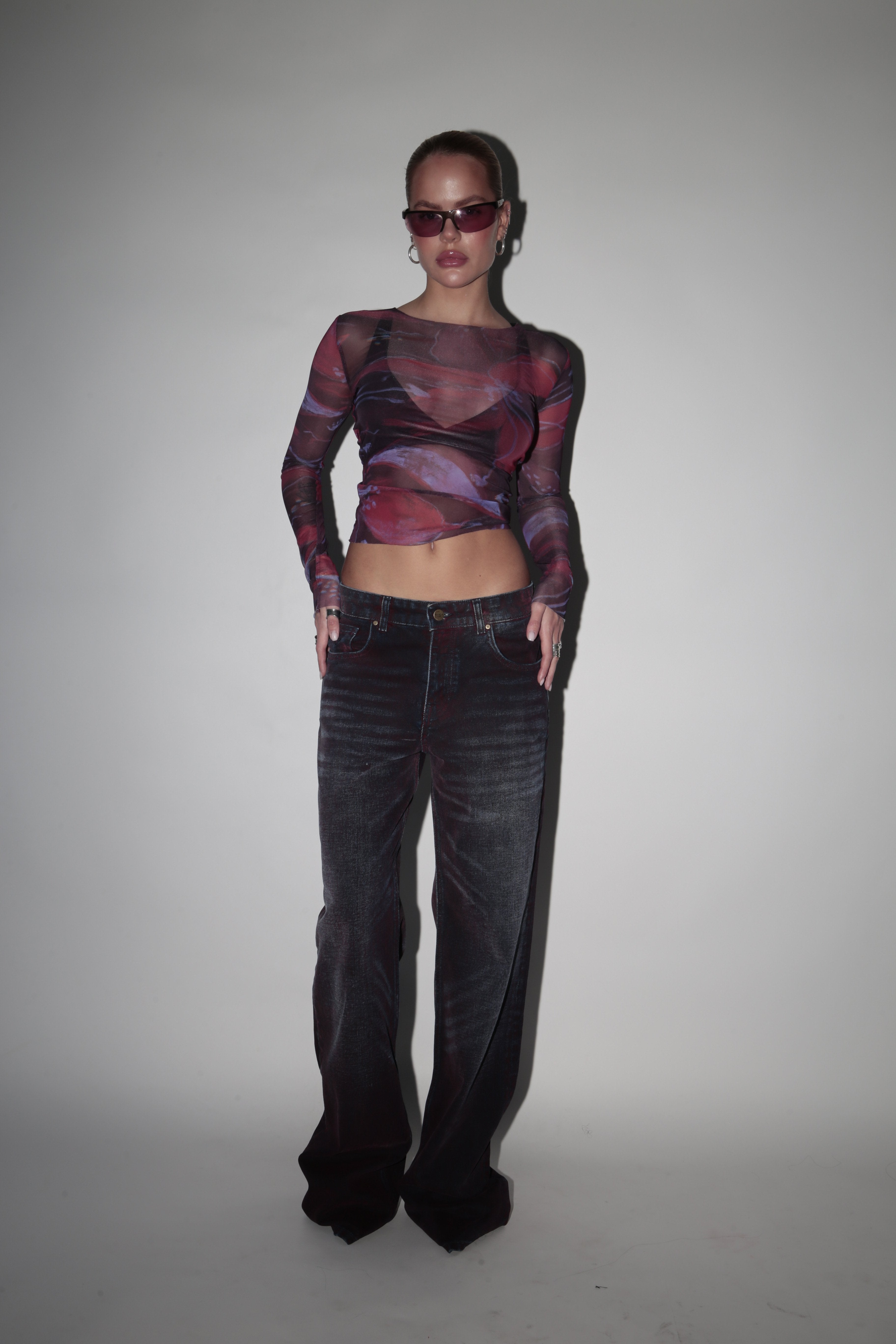 Manches longues en maille rouge et prune