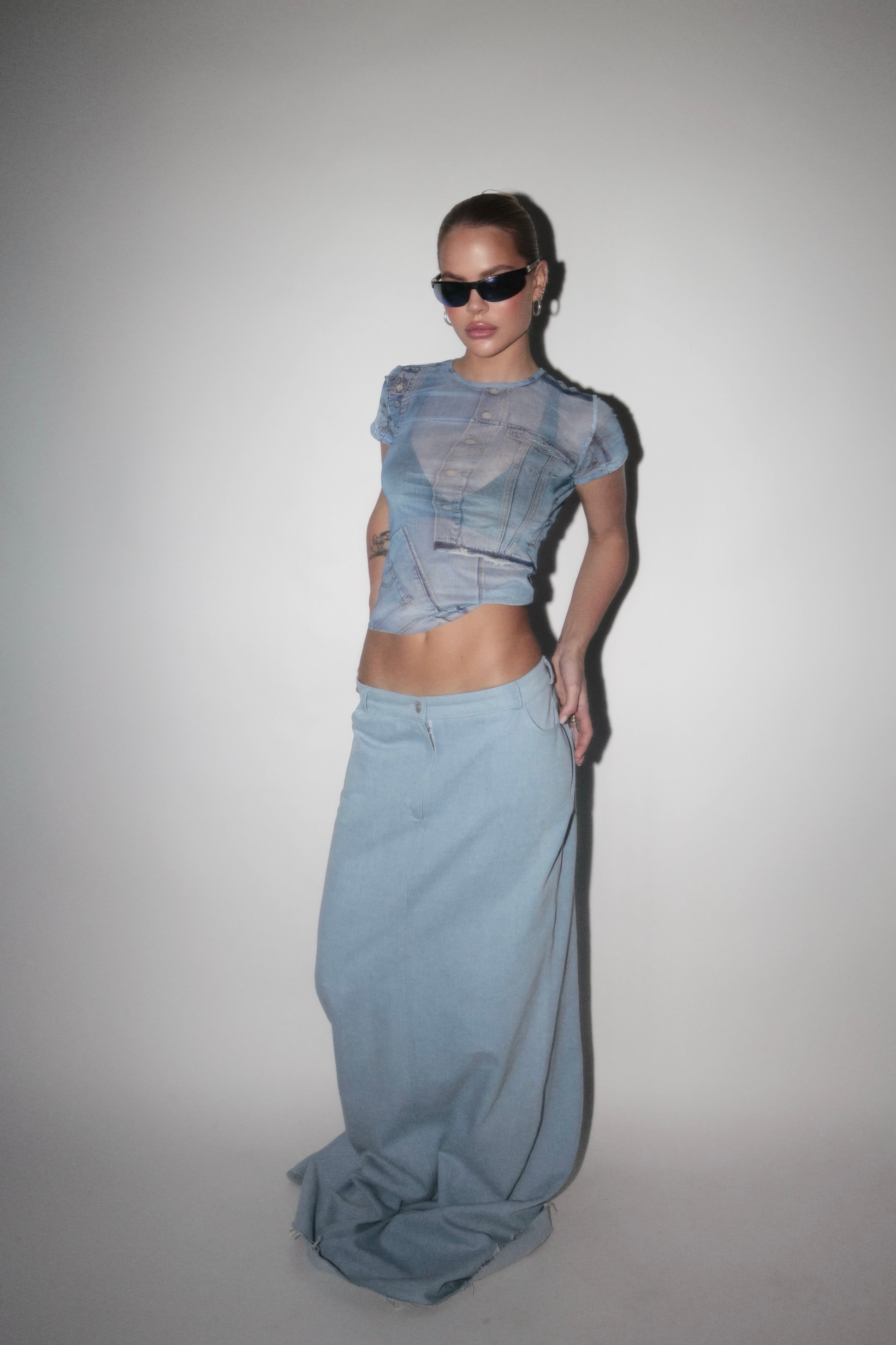 T-shirt en maille bleue