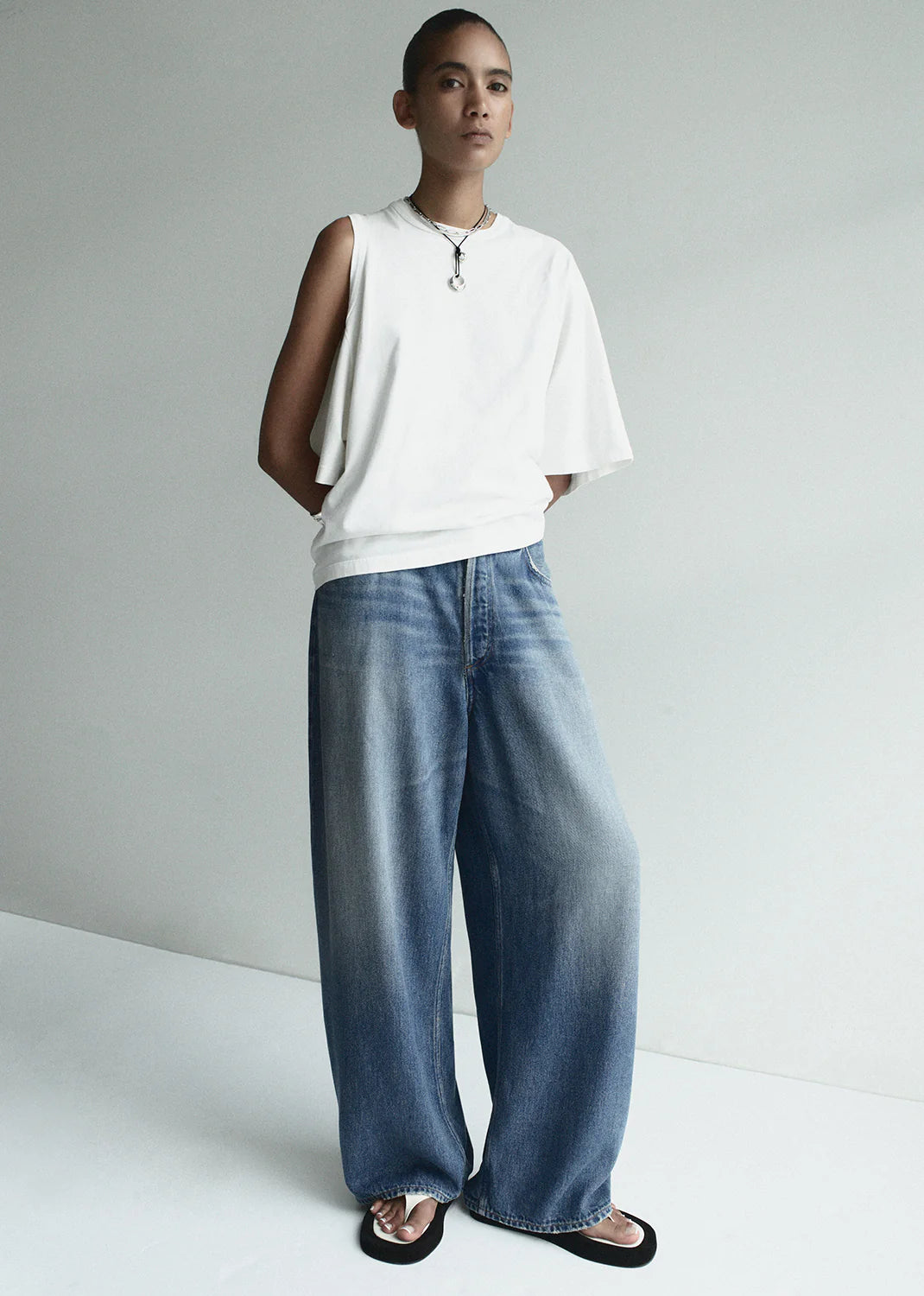 Rounded Baggy in Expression