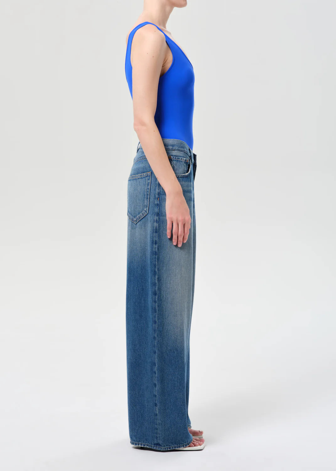 Rounded Baggy in Expression