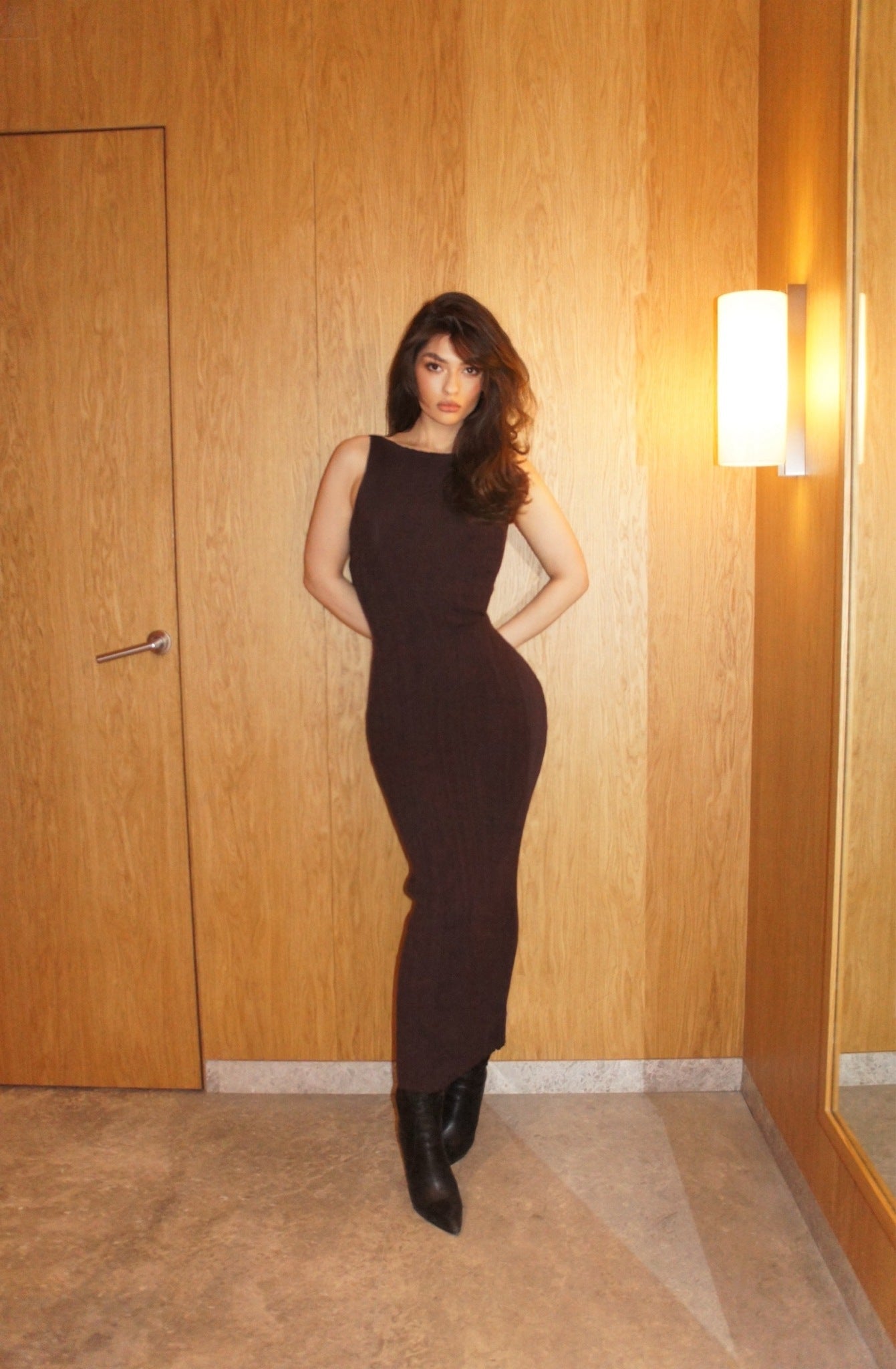 Robe Sati marron foncé