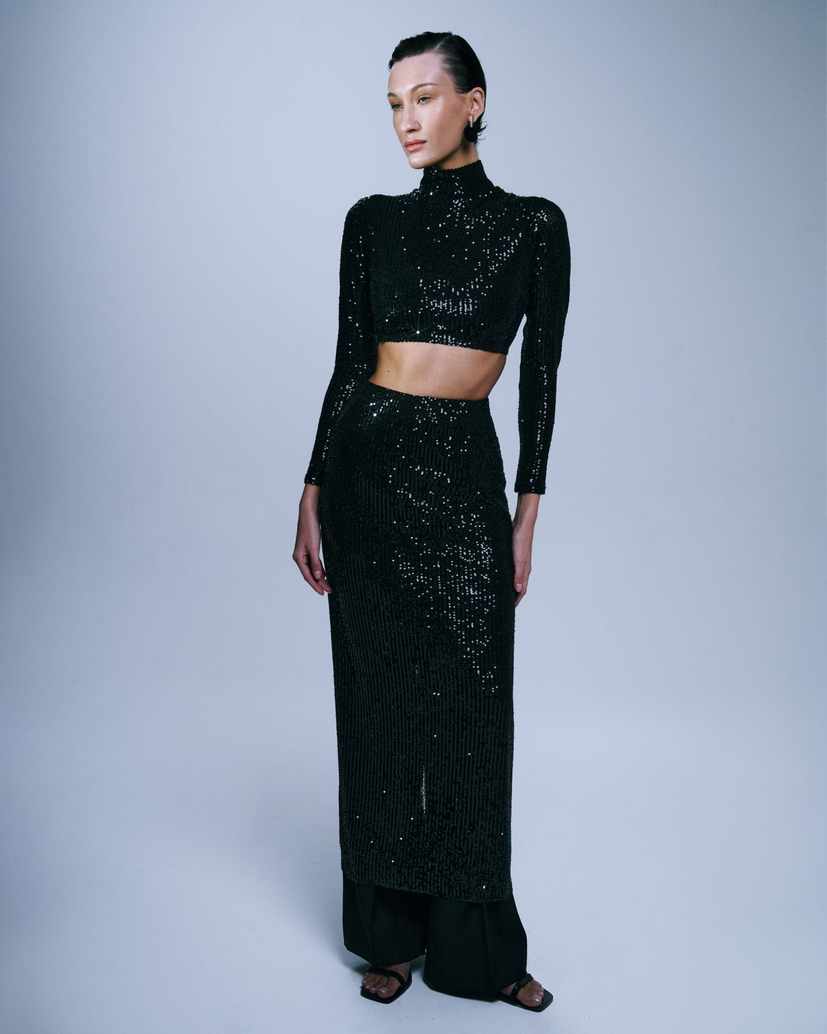 Jupe longue à sequins noirs