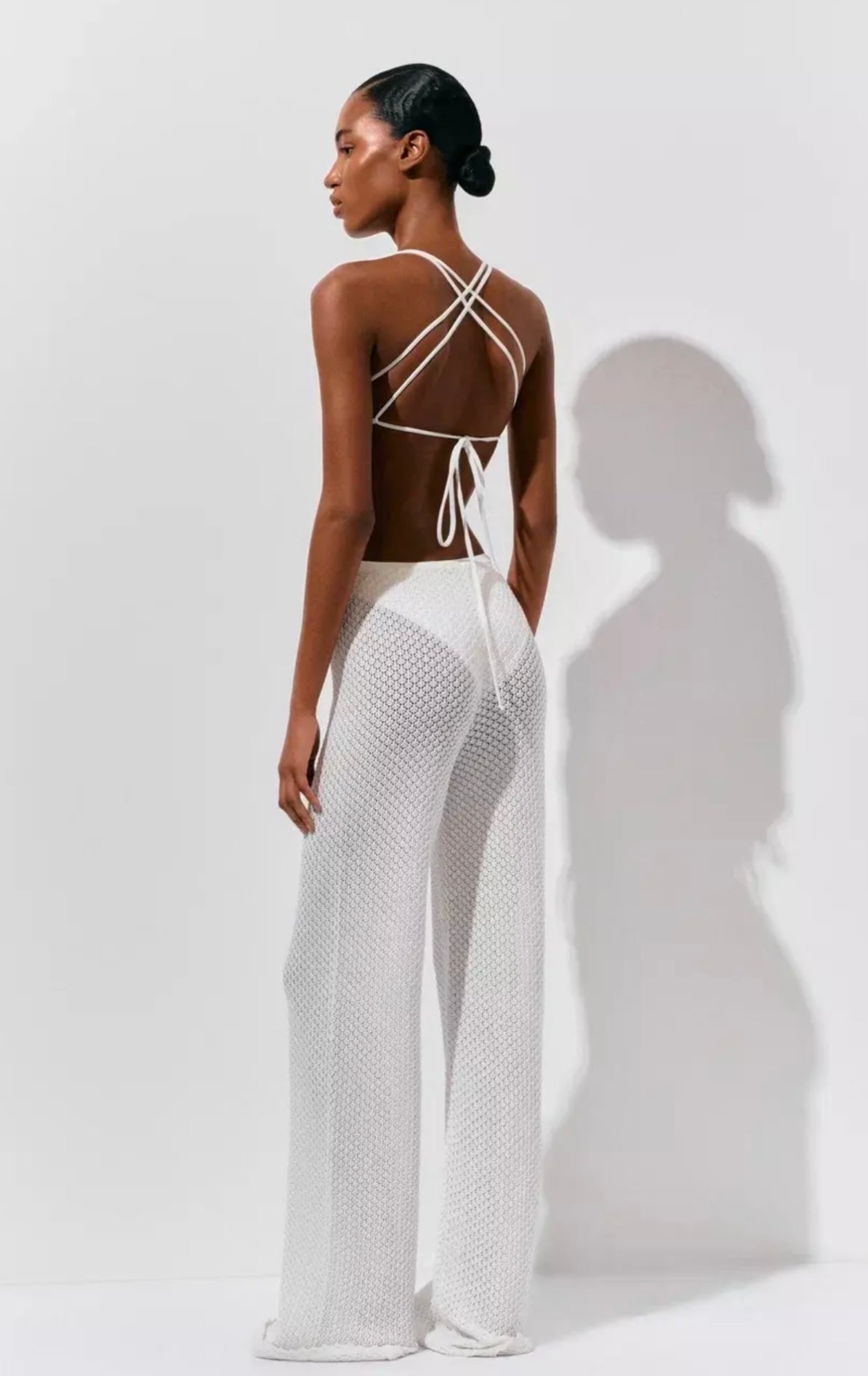 بنطلون كروشيه باللون الأبيض