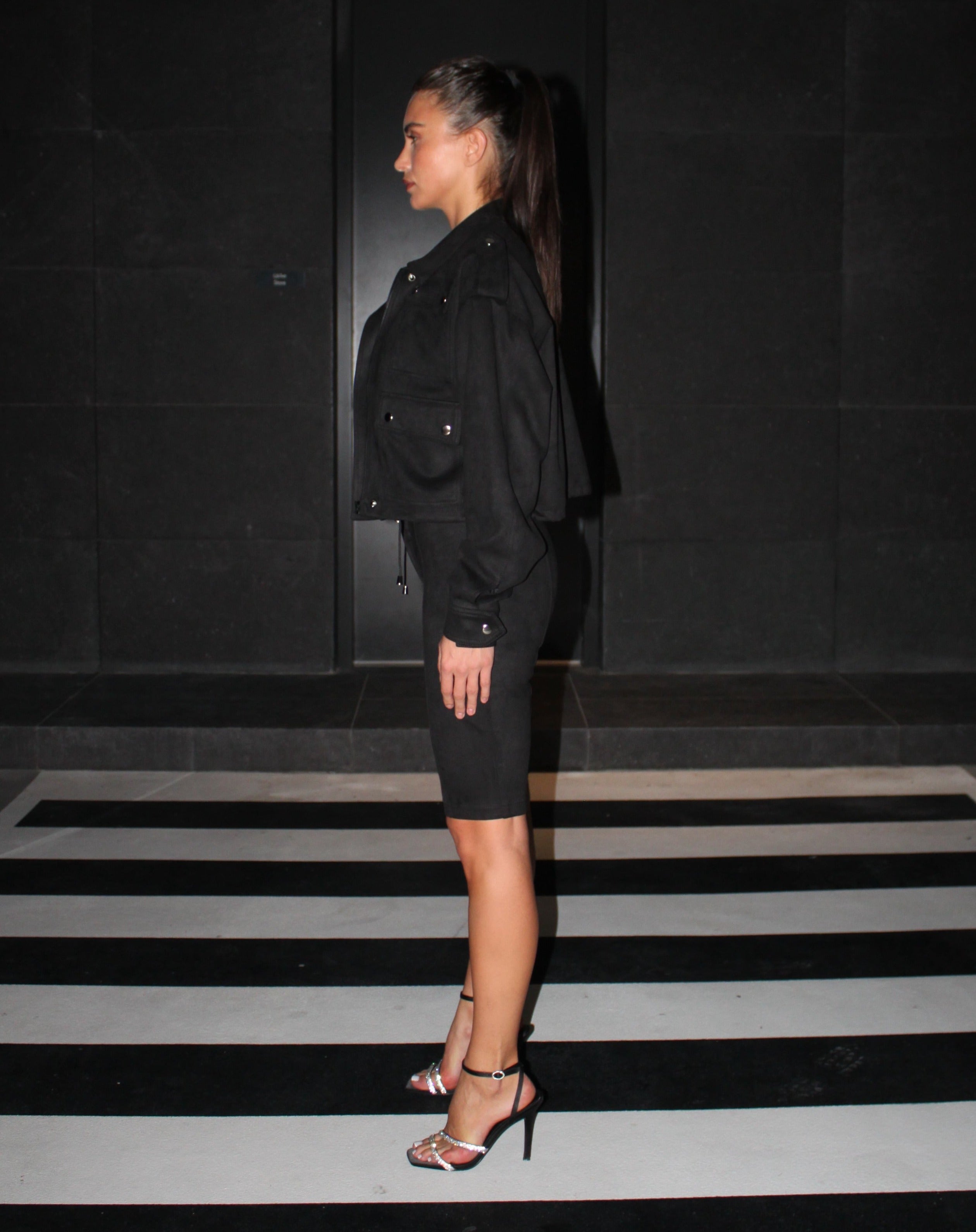 شورت ركوب الدراجات باللون الأسود