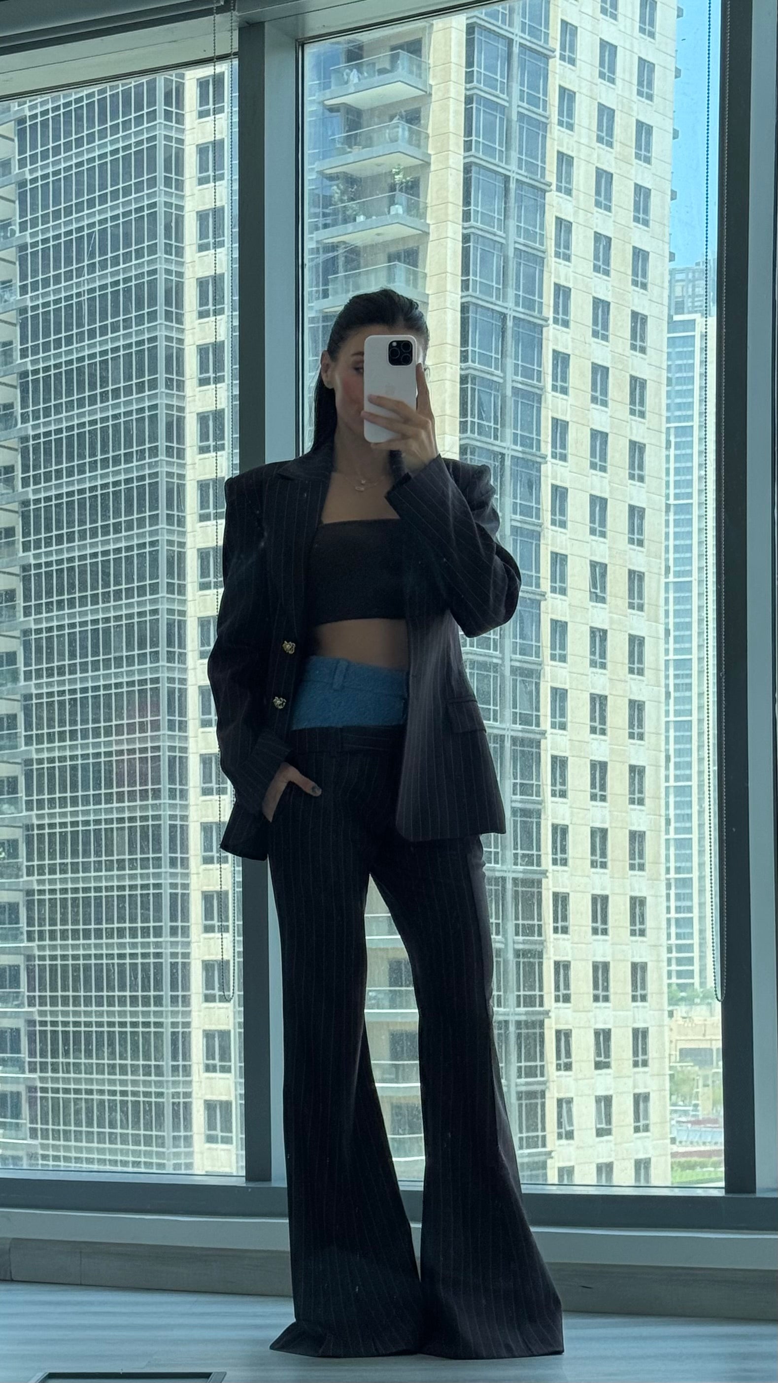 بنطلون مخطط مزدوج الخصر باللون البني والأزرق