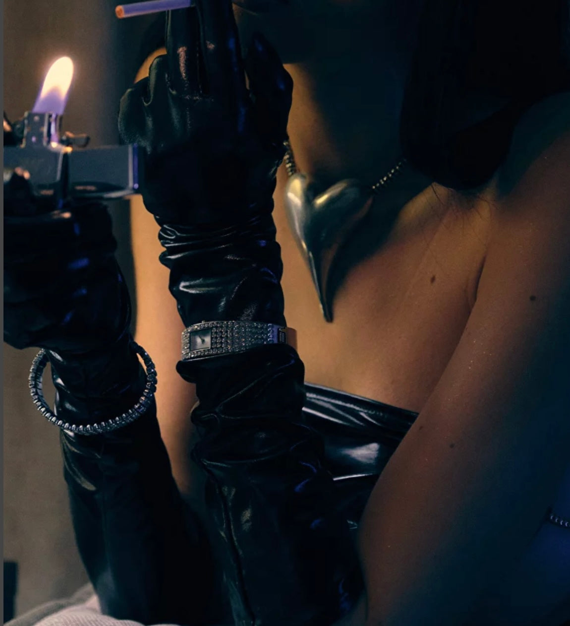 قفازات المافيا