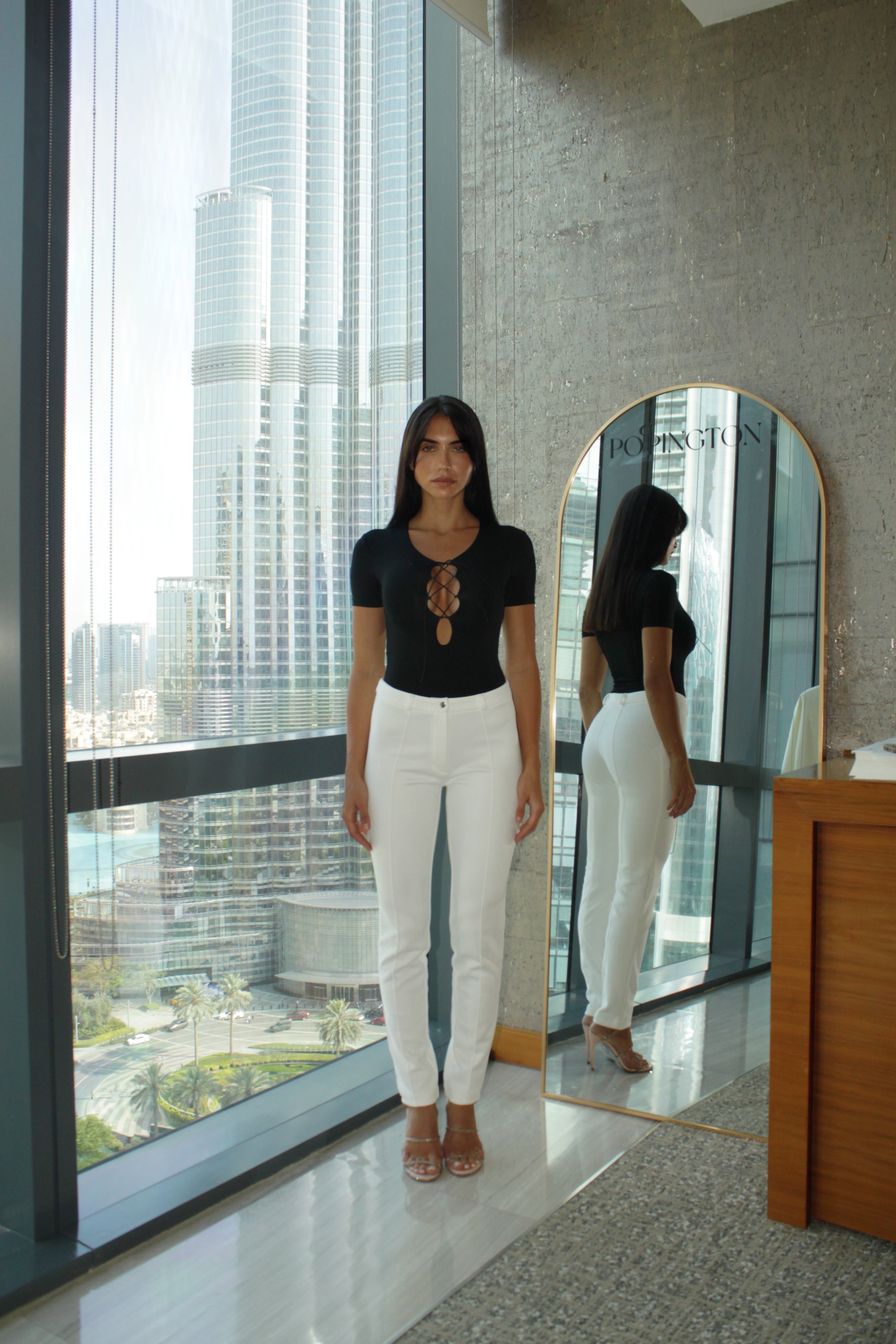 Body à manches courtes et lacets noir